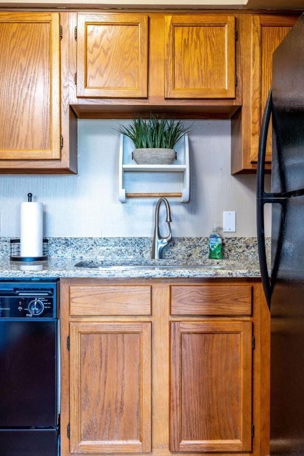 Wow Views!!-Mountain Escape-Outdoor Pool-Close To Downtown-Wifi-Cable-Private Balcony Gatlinburg Exterior foto